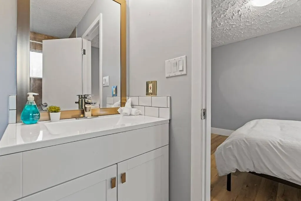 Holiday home Elegant Boho Retreat - 8 Min To Wem Villa Edmonton Canada