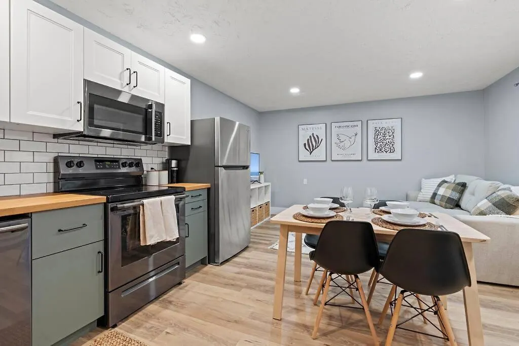 Elegant Boho Retreat - 8 Min To Wem Villa Edmonton